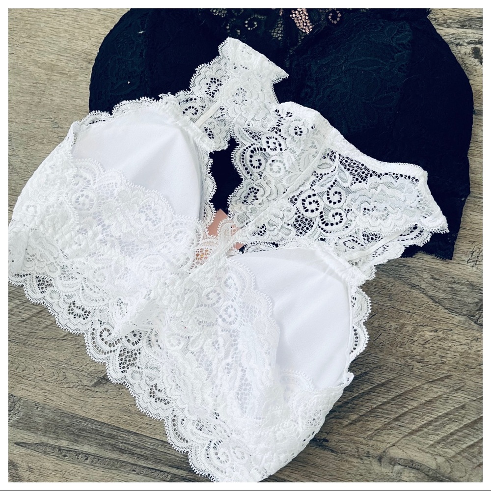 Lace Brallette with removable pads - Picture 4 of 6